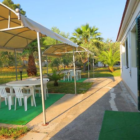 Hotel Residence Villa Ascoli Вьесте Экстерьер фото